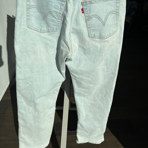 Levi’s Wedgie Straight Leg (Light Blue Denim) - Picture 3 of 6